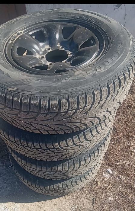 Продам колеса с дисками. 4 шт