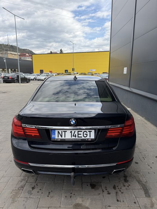 Bmw 740d f01/ LCI/ 2013/ 5 butoane 313cp