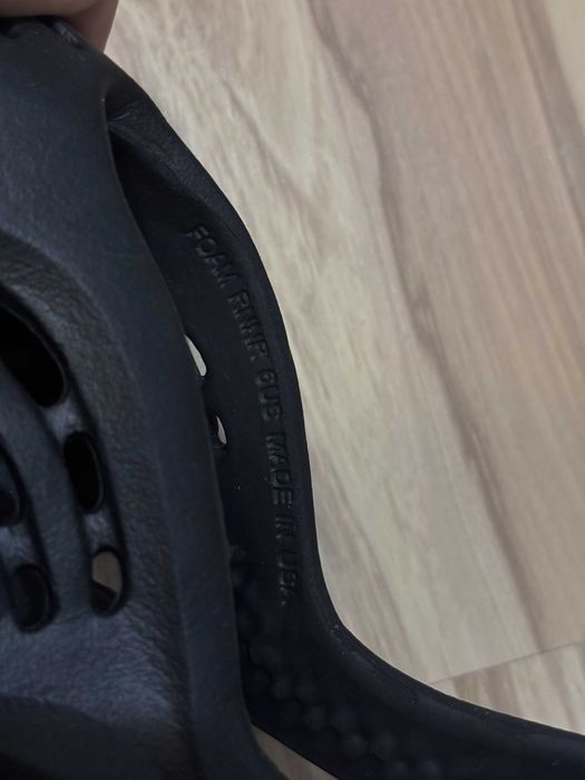 Оригинални Adidas Yeezy Foam RNNR US6