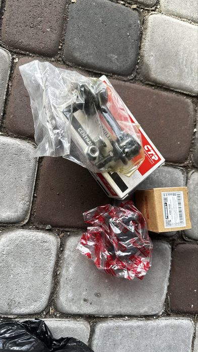 Серьги и втулки на Honda CRV