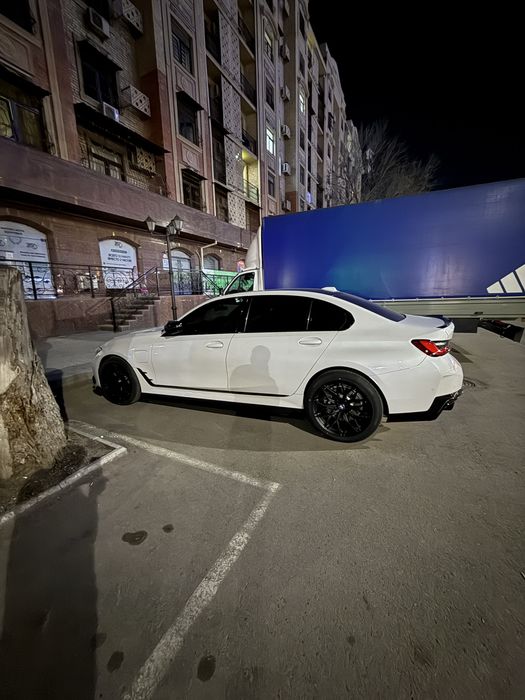 BMW i3 40l full position