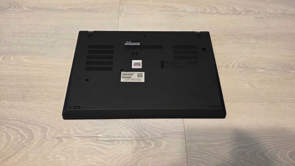 Lenovo Thinkpad T490 i7 16GB RAM 512GB SSD GeForce MX250 2GB GDDR5