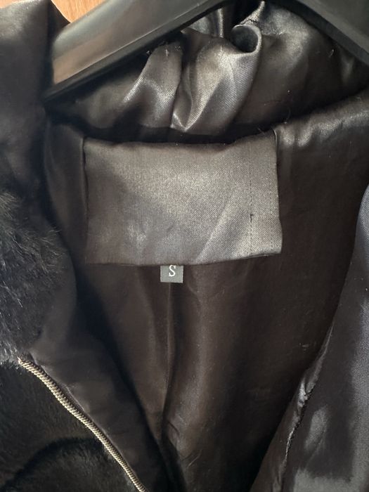 Черно палто S размер