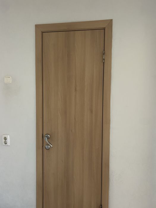 Продам двери межкомнатные