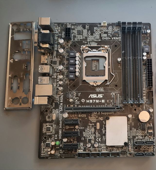 Vand placa de baza ASUS H97M-E