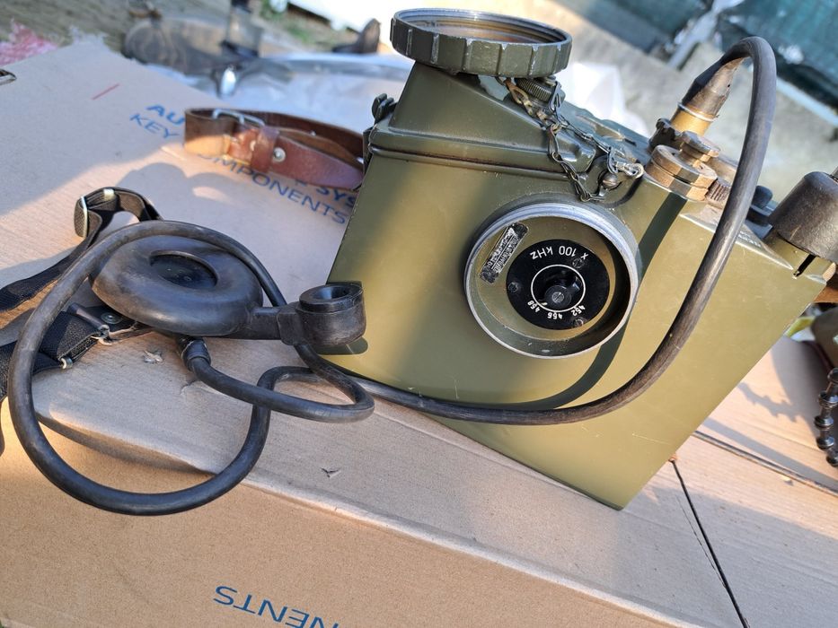 2 statii radio  militare rusesti  de colectie anii 50