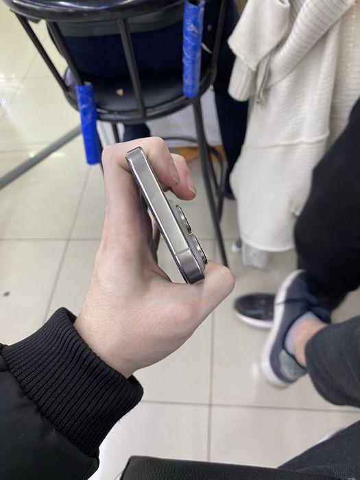 Срочно продаю iPhone 16 PRO 256/91%