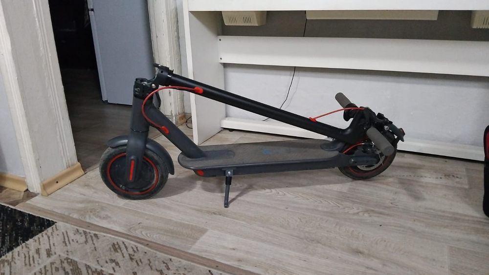 Продам электросамокат