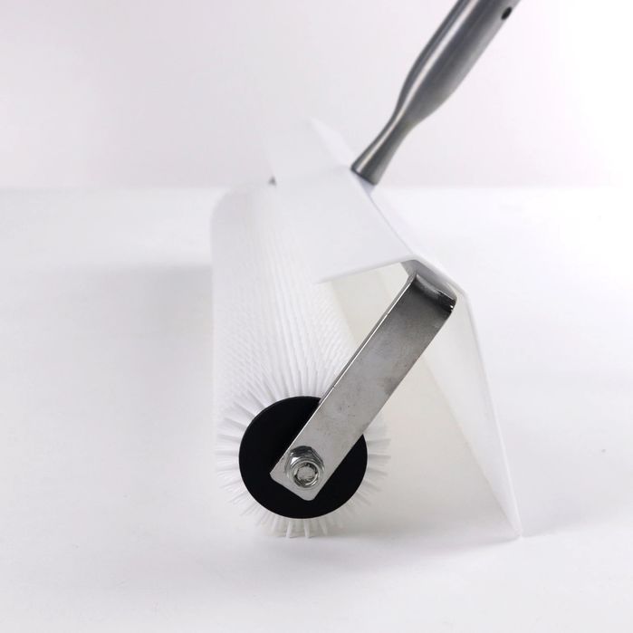 Иглен валяк за саморазливна замазка 50см