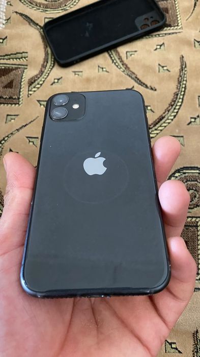 iPhone 11 продам
