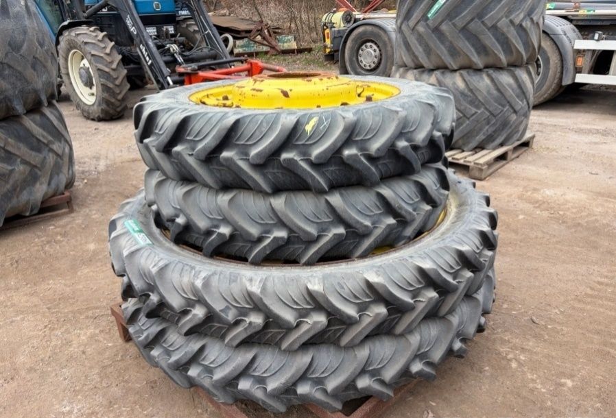 Fendt 714 cu încărcător