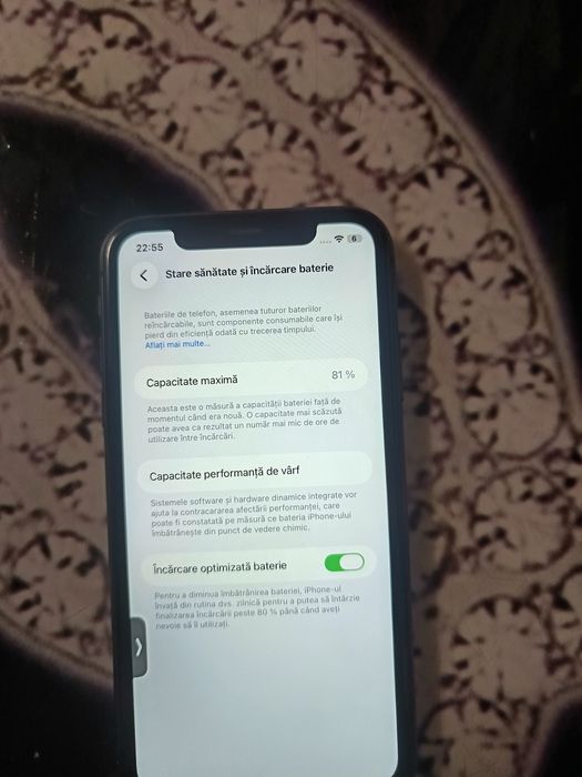 iPhone 11  64 gb merge