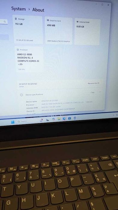 Lenovo IdeaPad 320, an 2018 ecran mare 17"