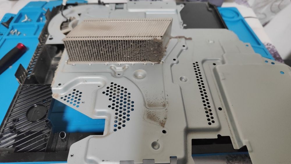Asamblare /Mentenanță PC -Service PlayStation & Xbox