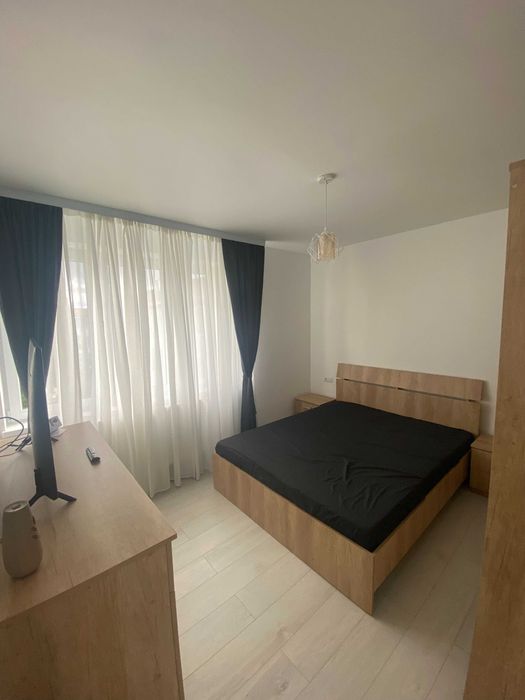 Inchiriez Apartament 3 Camere Ultracentral Câmpina