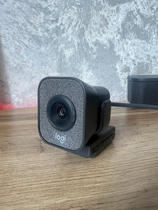 Веб-камера Logitech StreamCam Full HD