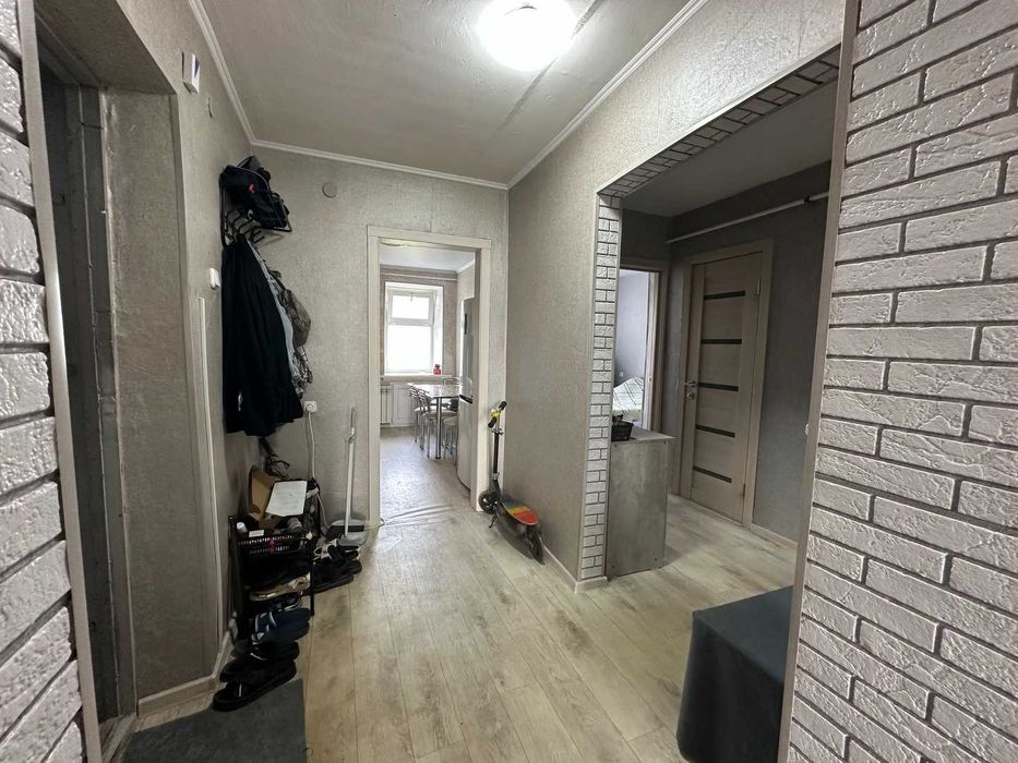 Продам 3 ком в центре