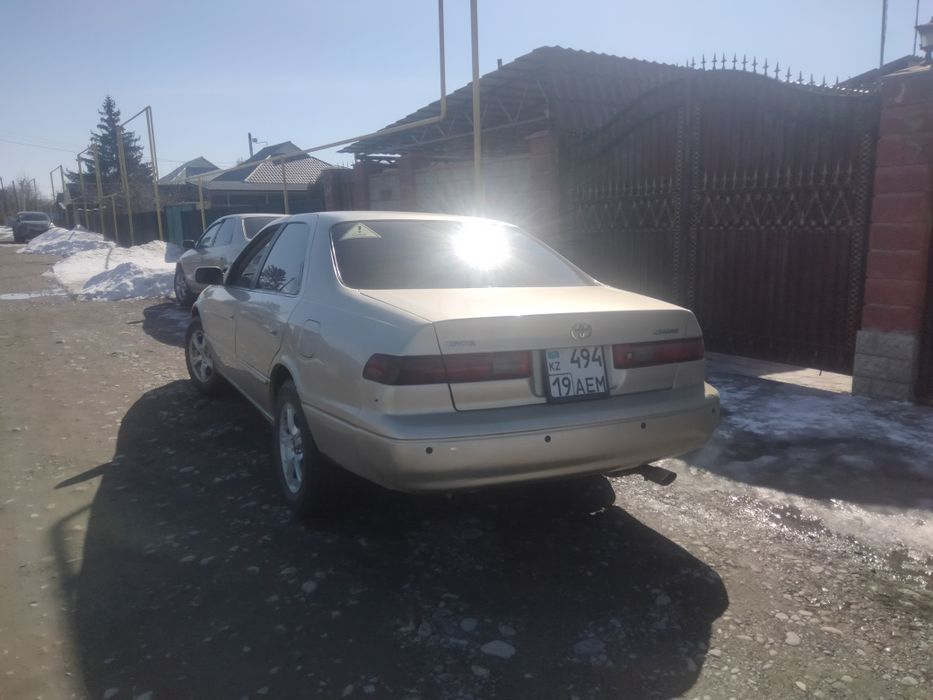 Продам Камри 2.2