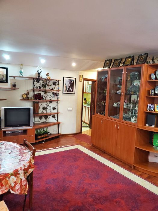 Продажа квартиры 3-ком.,  ул. Бабура