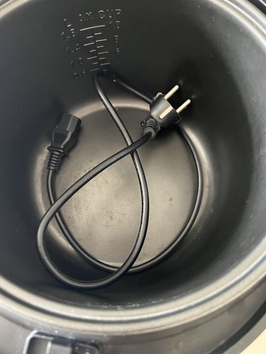 Продается мультиварка