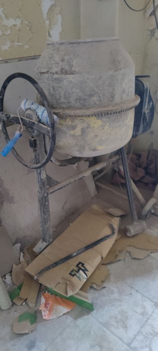 Бетономешалка на 200 литров