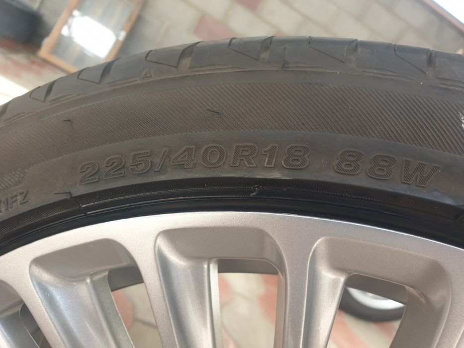 Кованные диски 18 с шинами на мерс