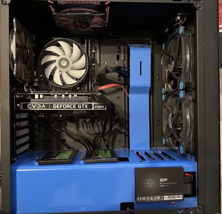 Vând PC Light gaming cu urmatoarele configurații