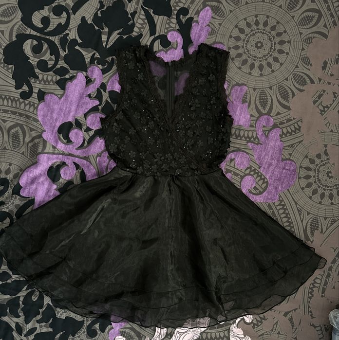 Черна къса рокля размер С