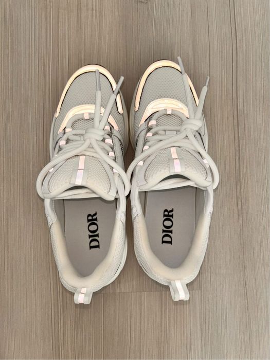 dior b22 white nepurtati