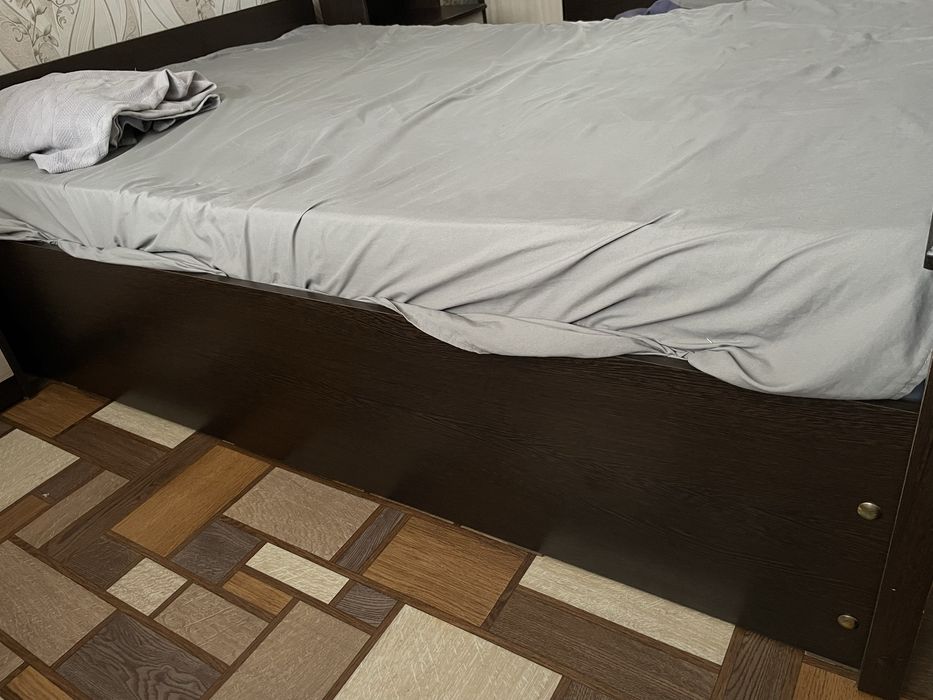 Продам кровать 140х190