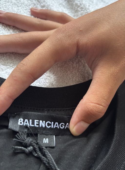 Tricou Balenciaga