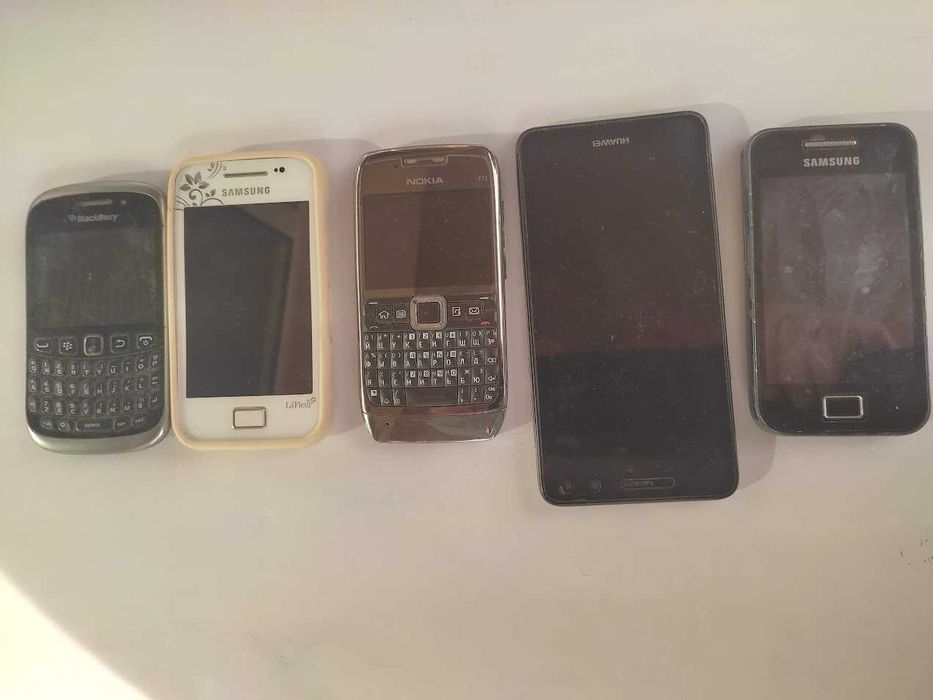 Продавам мобилни телефони NOKIA.BLASK BERY.SAMSUNG.HUAWEI