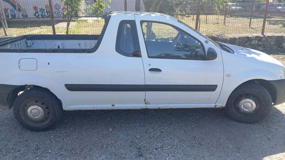 De vanzare : Dacia Logan