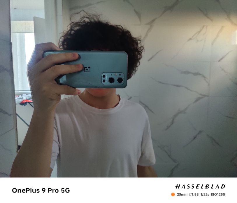 OnePlus 9 Pro RX580 Sapphire Nitro plus