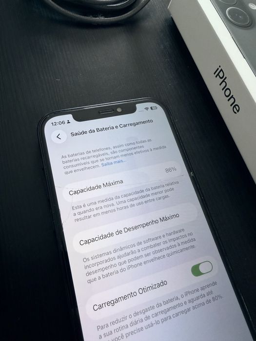 iPhone 12 Standard - 64GB - 86% Battery