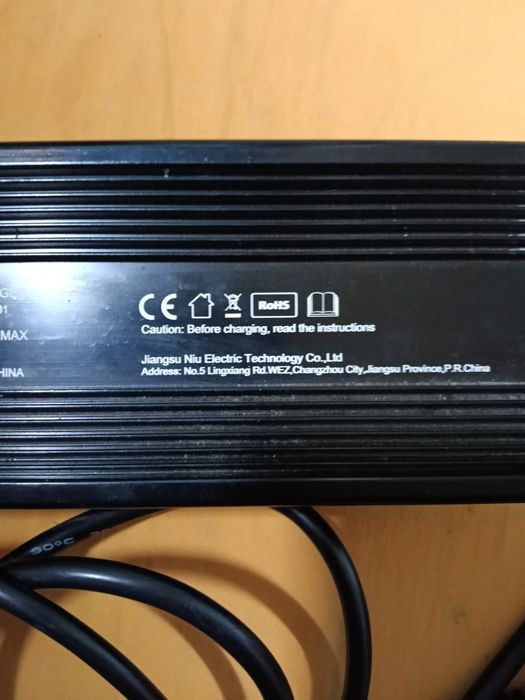Battery charger litiu ion