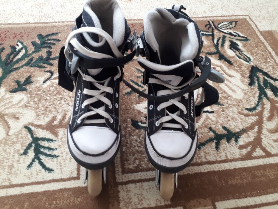 Продам детские коньки