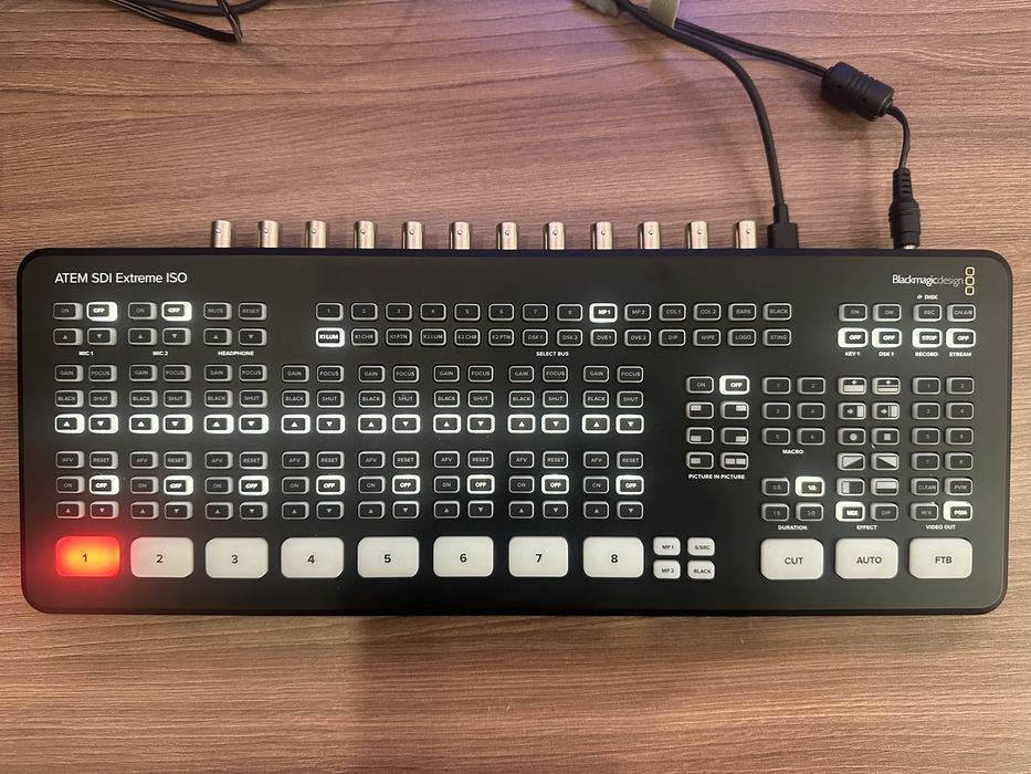 Видеомикшер Blackmagic Design ATEM Mini Extreme ISO SDI