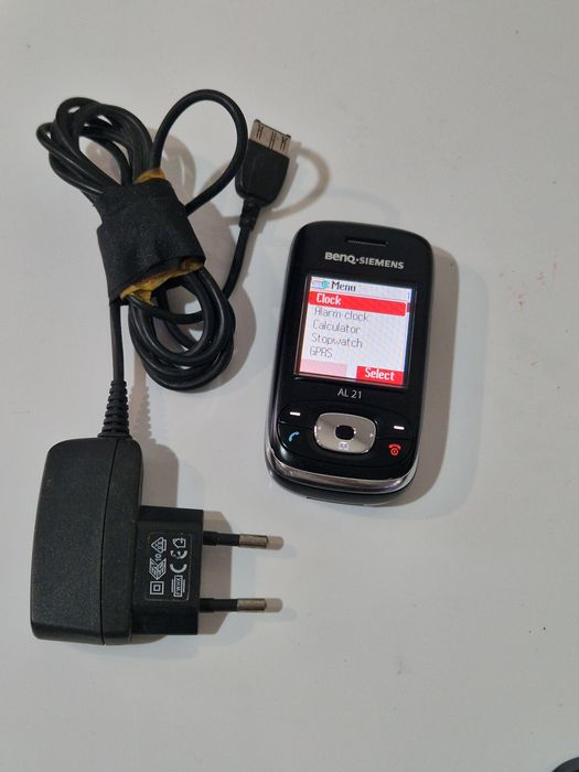 Cel mai mic telefon Slide