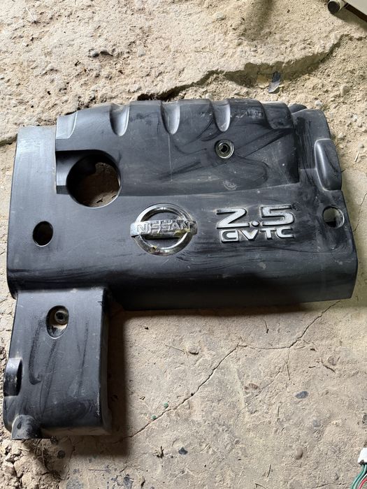 Крышка мотора Ниссан алтима 2002