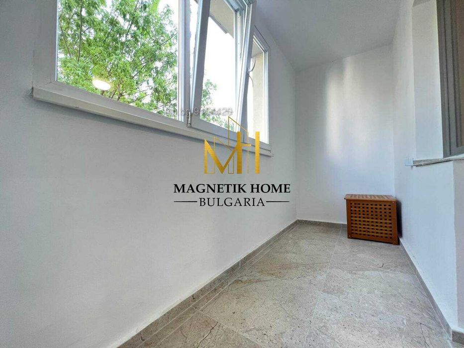 Чудесен тристаен апартамент до ”БЧК” в свободна зона за паркиране