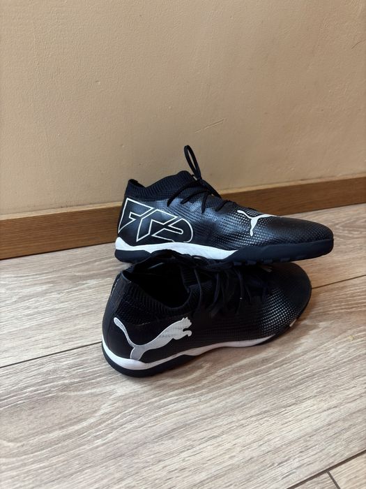 Футболни обувки стоножки Puma FTR 40 номер 25.5cm