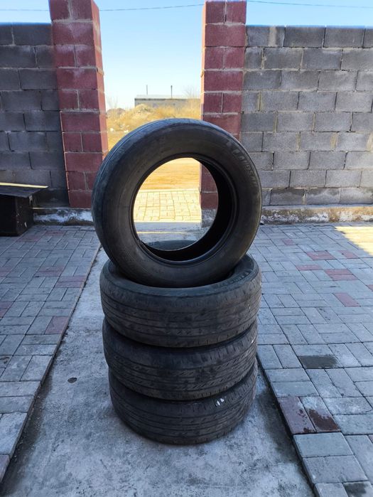 215/65/16 шино покрышка продаю