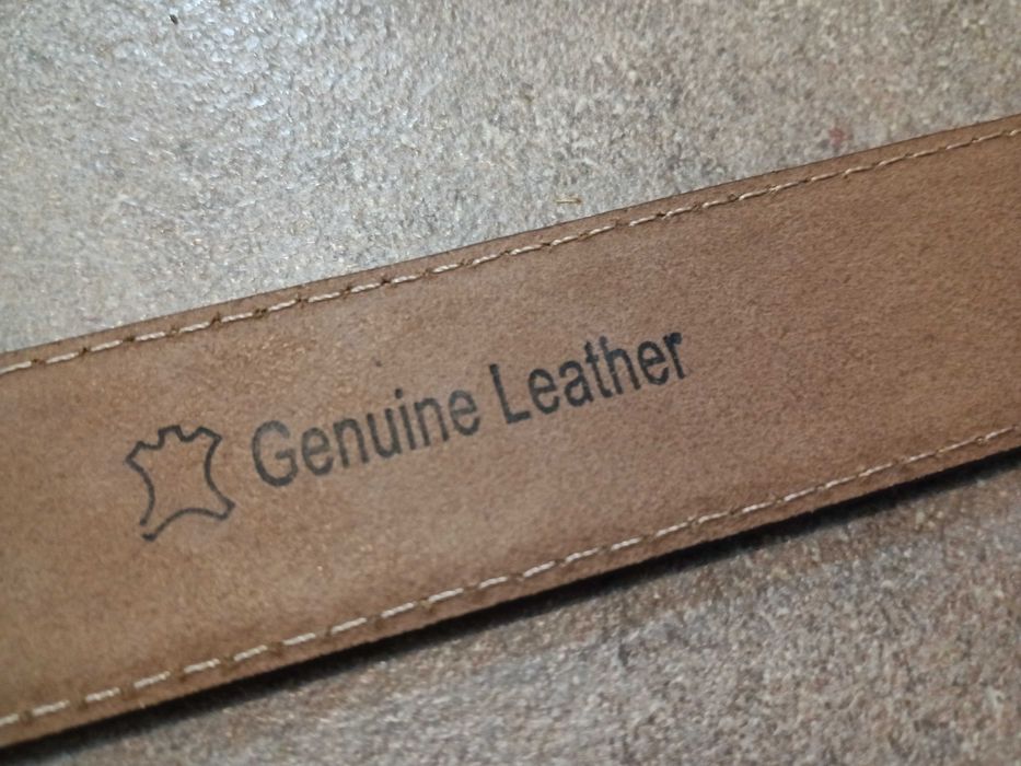 Колани от естествена кожа в подаръчна кутия