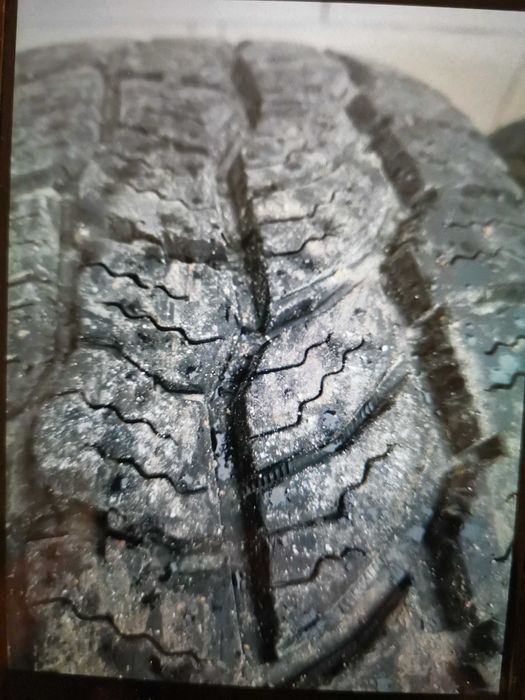 Всезонни гуми за джип