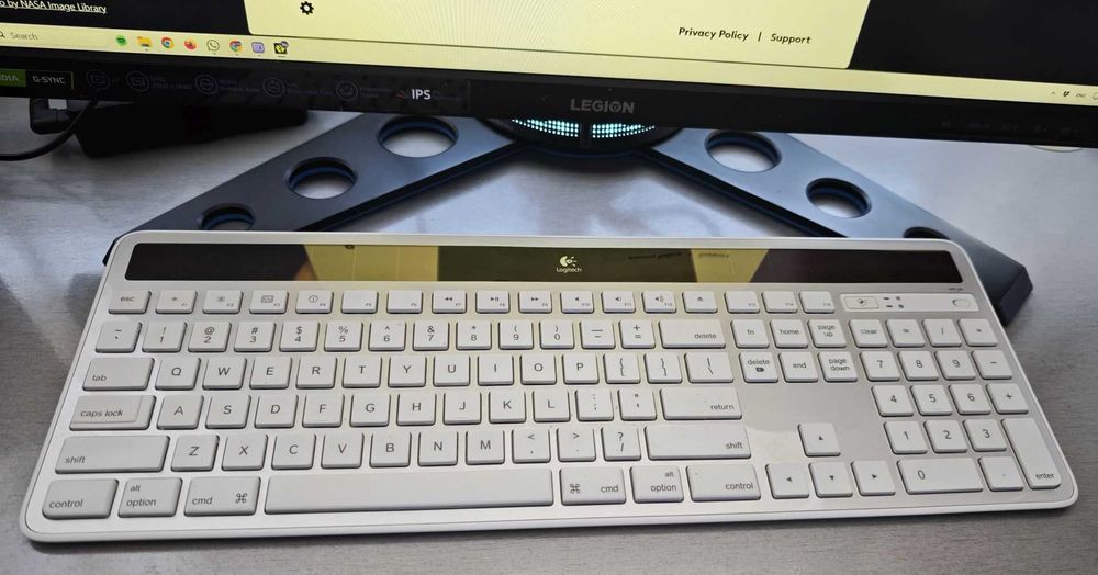 Tastatura Logitech Wireless Solar K750 pentru Mac