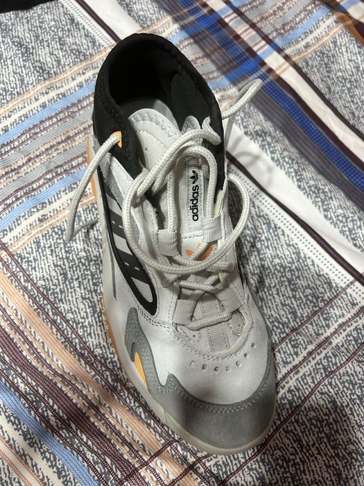 Кросовки адидас, материал замша