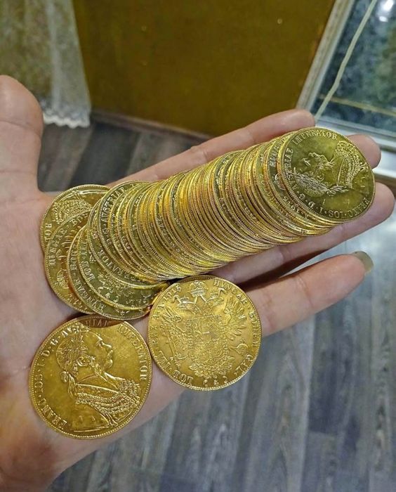 Vând monede franc.ios placate cu aur 24k