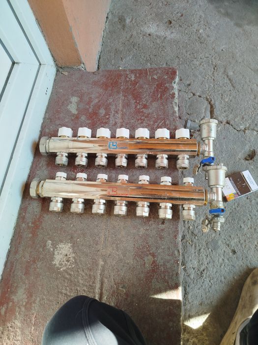 Distribuitoare încălzire pardoseala