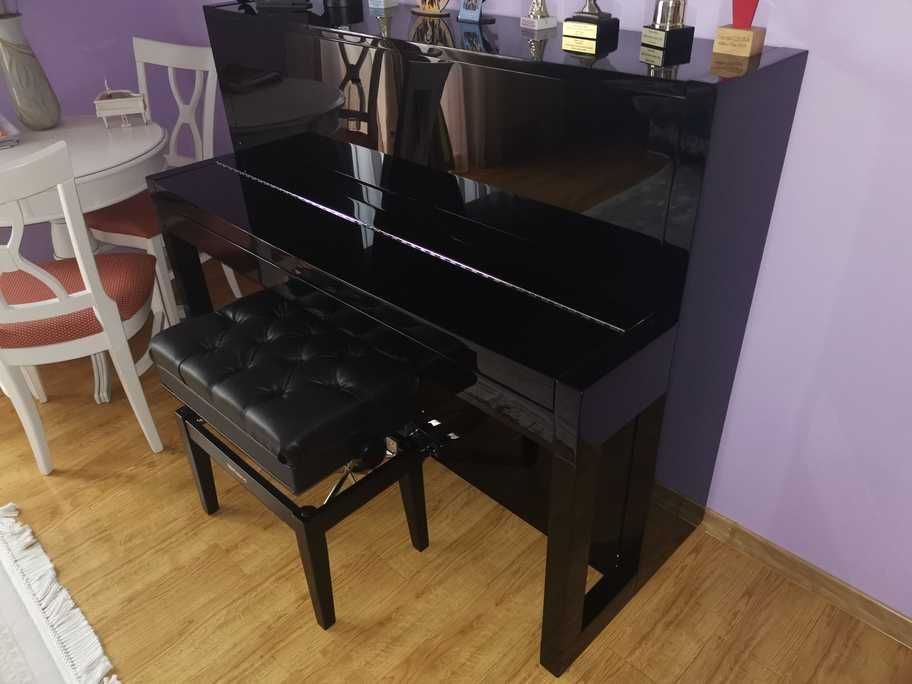 Pianina Feurich Premiere 115